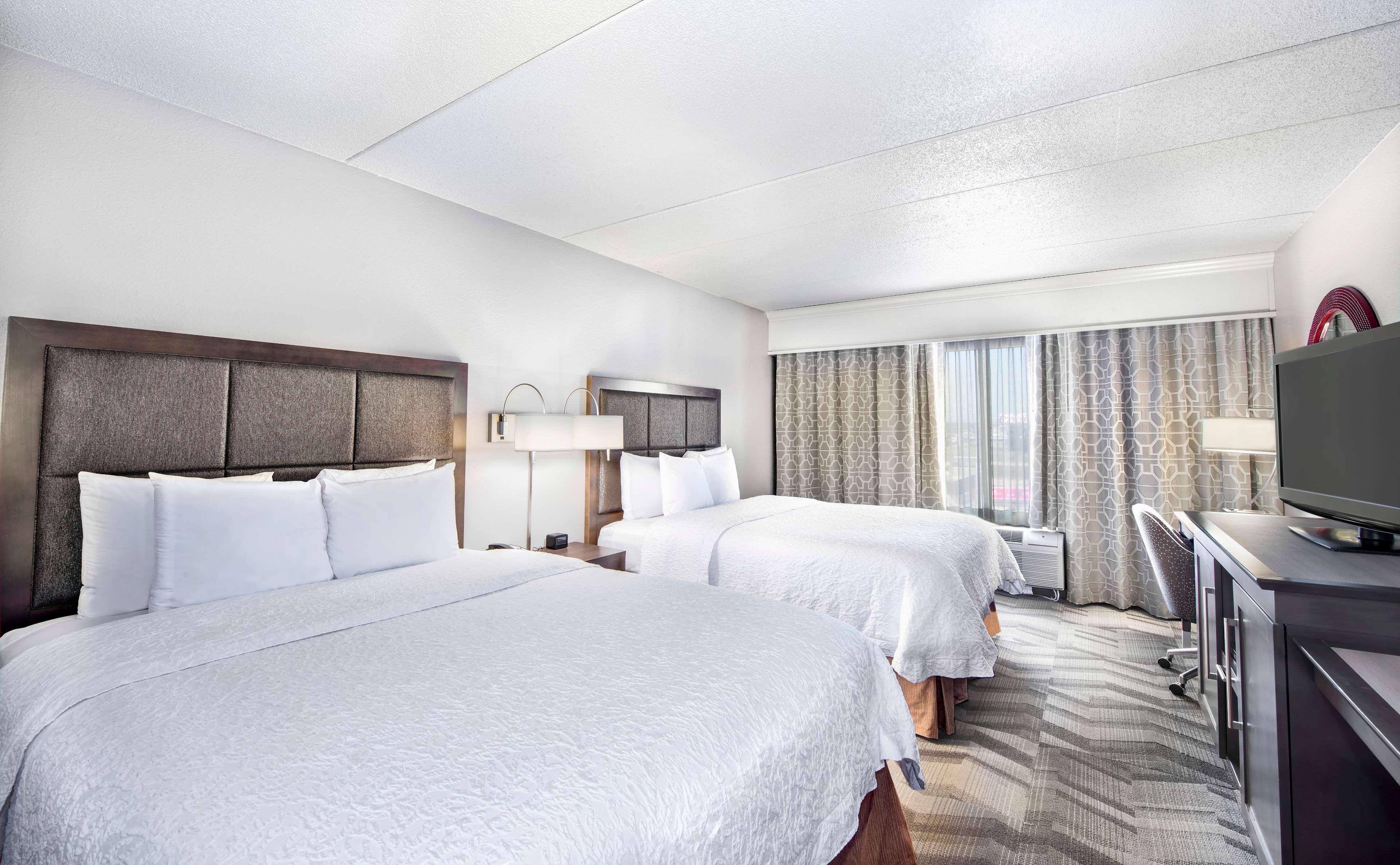 Hampton Inn & Suites Atlanta-Galleria Smyrna Ngoại thất bức ảnh