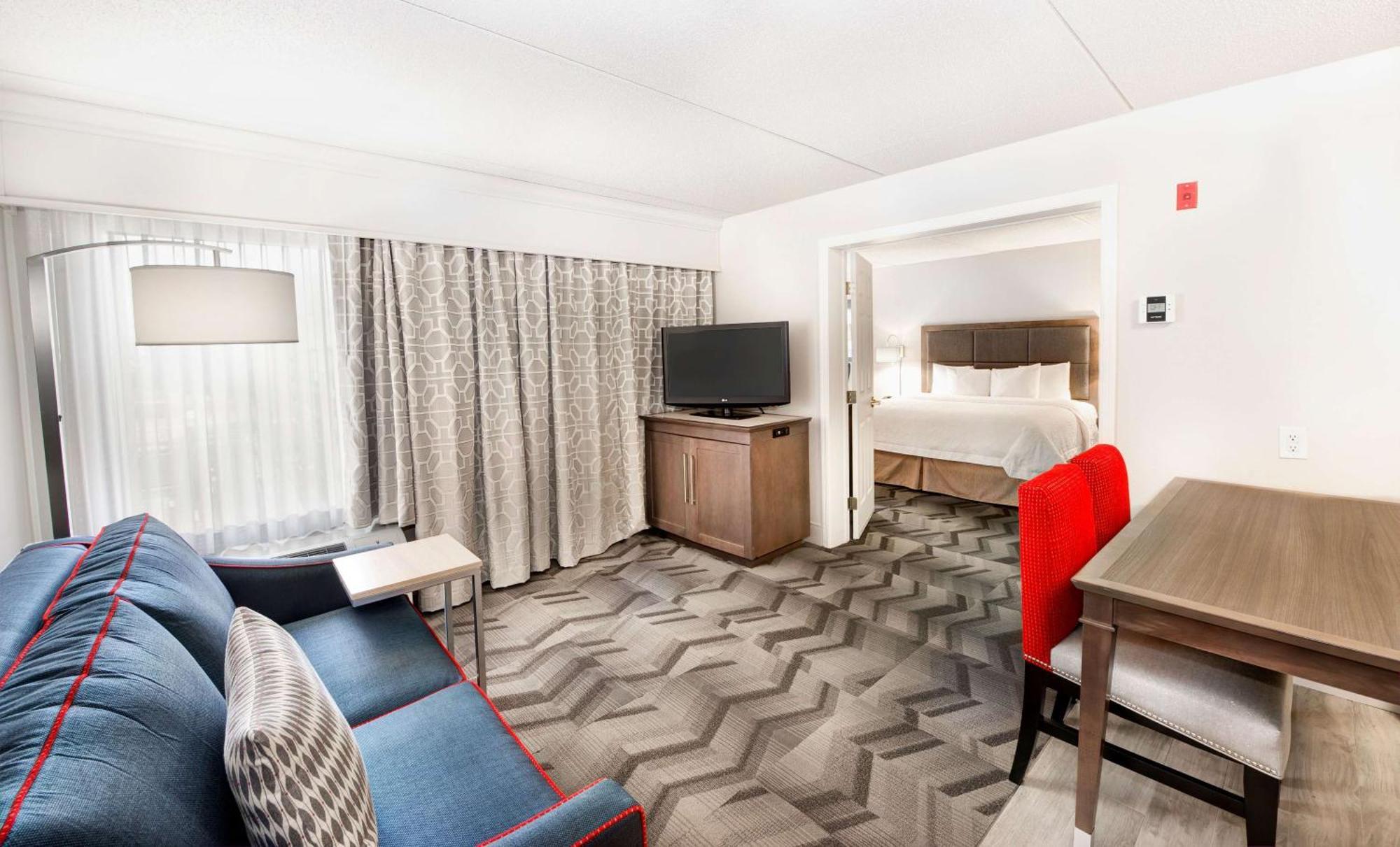Hampton Inn & Suites Atlanta-Galleria Smyrna Ngoại thất bức ảnh