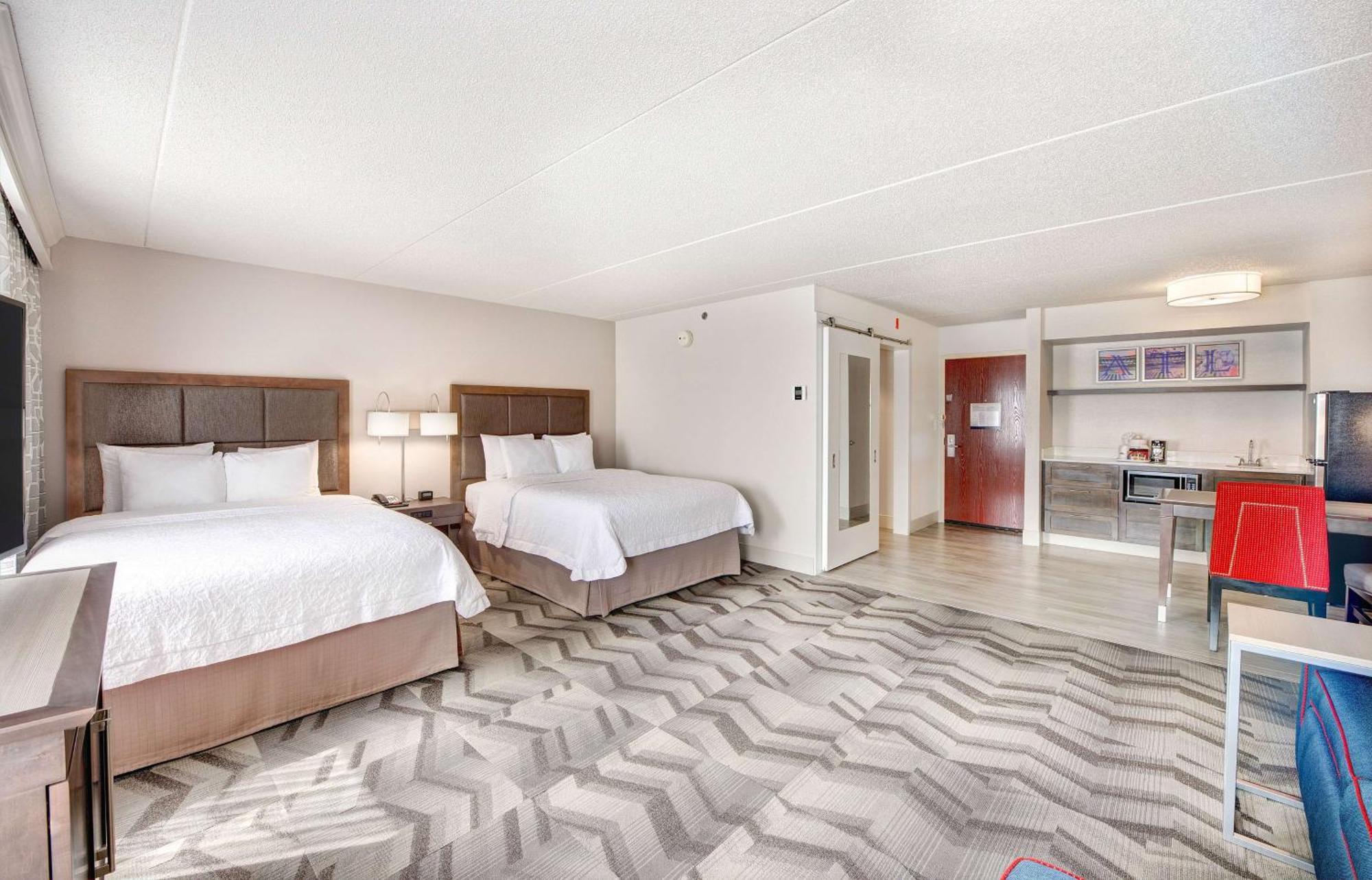 Hampton Inn & Suites Atlanta-Galleria Smyrna Ngoại thất bức ảnh