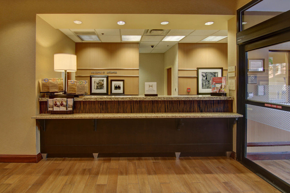 Hampton Inn & Suites Atlanta-Galleria Smyrna Ngoại thất bức ảnh
